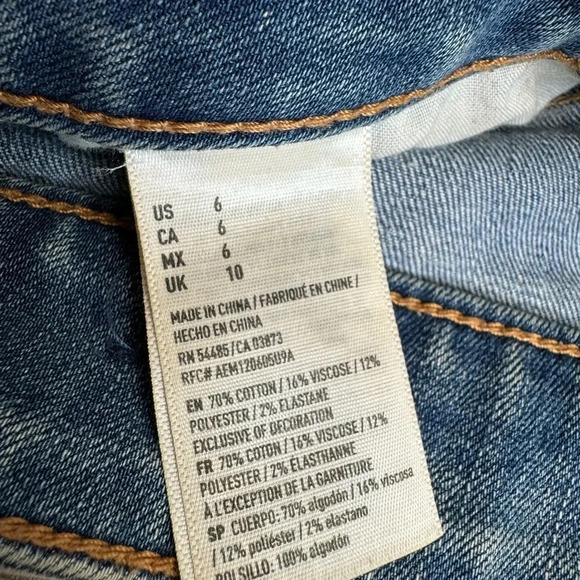 American Eagle Women’s AEO Denim Shortie Jean Shorts Size 6 Distressing - Picture 4 of 5